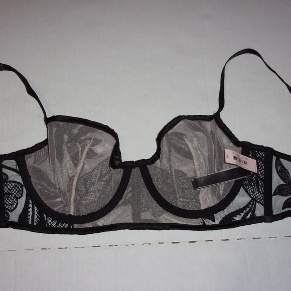 Victoria's Secret Very Sexy unlined demi bra - Picture 2 of 2